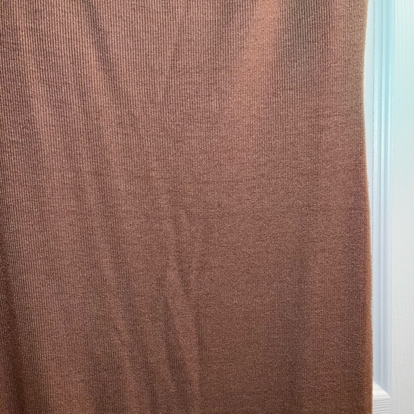 Soft and stretchy bodycon summer dress - Picture 7 of 8